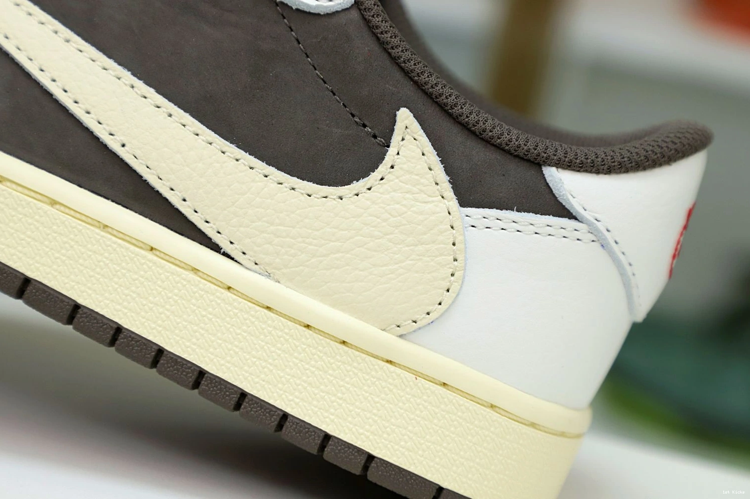 1 JORDAN OG Comfortable LOW REVERSE MOCHA TRAVIS X AIR SCOTT Kimikick 1933 1217